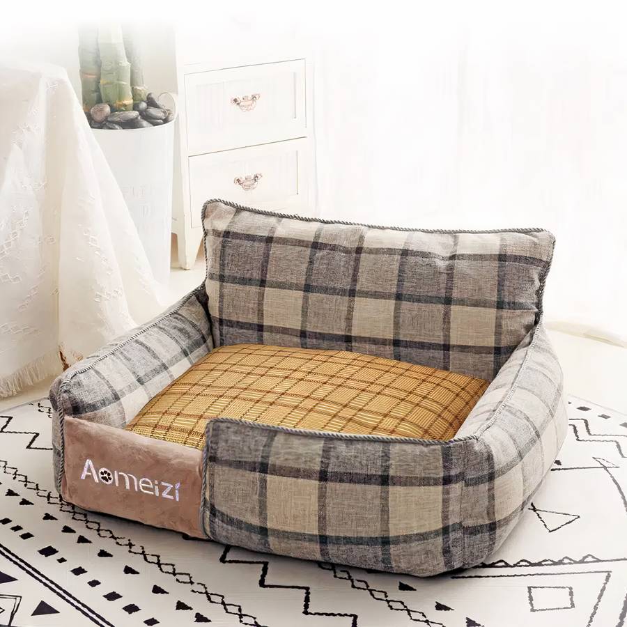 Soft Plush Plaid Dog Sofa Bed Comfortable Pet Couch for Small Medium Dogs